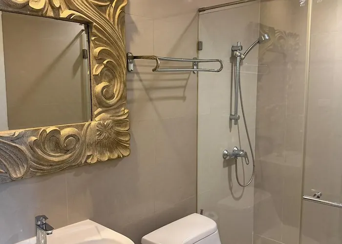 Entire 3bedroom Townhome, Shared Swimming Pool In Sukhumvit, 2942 * 曼谷