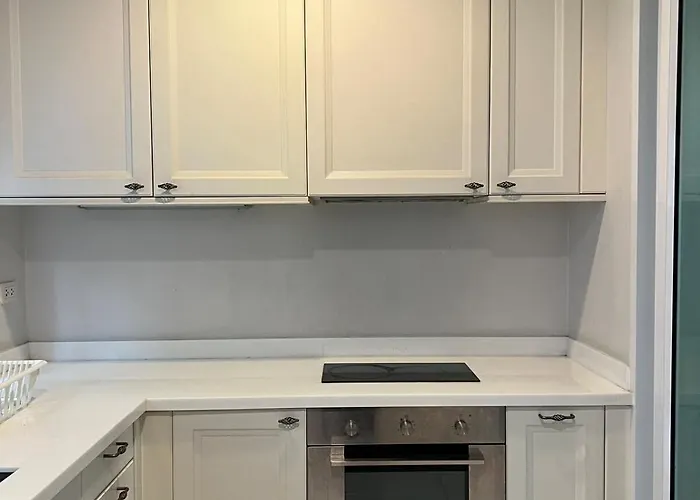 度假居 Entire 3bedroom Townhome, Shared Swimming Pool In Sukhumvit, 2942 曼谷