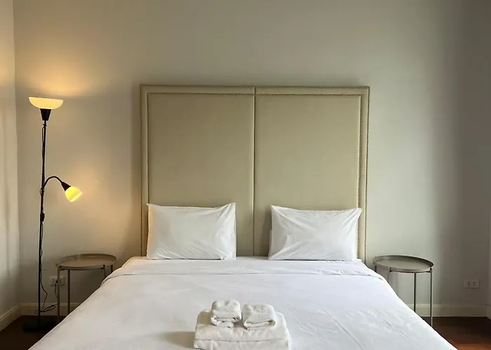 Entire 3bedroom Townhome, Shared Swimming Pool In Sukhumvit, 2942 * 曼谷