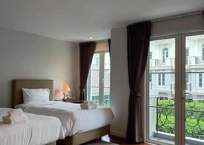 度假居 Entire 3bedroom Townhome, Shared Swimming Pool In Sukhumvit, 2942