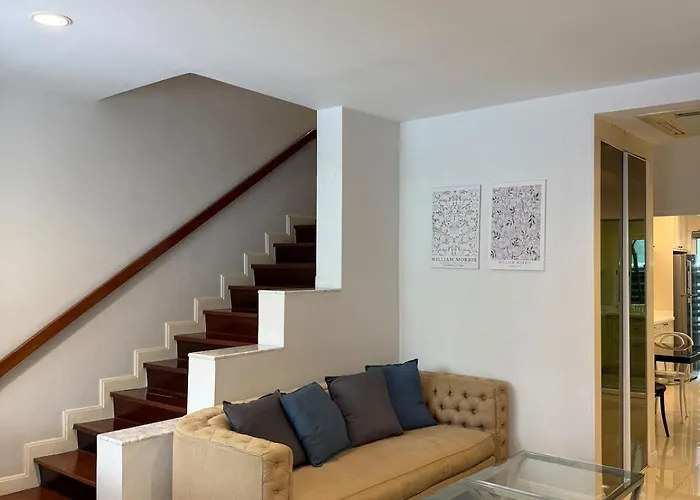 度假居 Entire 3bedroom Townhome, Shared Swimming Pool In Sukhumvit, 2942 *