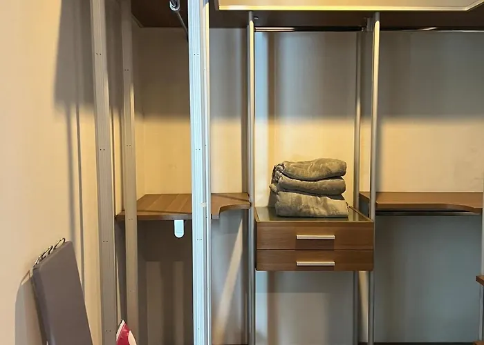 Entire 3bedroom Townhome, Shared Swimming Pool In Sukhumvit, 2942 度假居 *