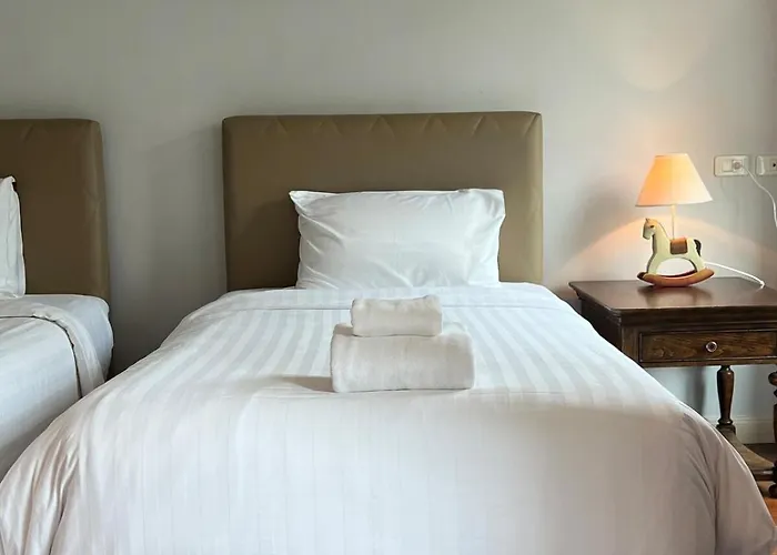 度假居 Entire 3bedroom Townhome, Shared Swimming Pool In Sukhumvit, 2942