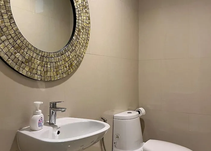 Entire 3bedroom Townhome, Shared Swimming Pool In Sukhumvit, 2942 *